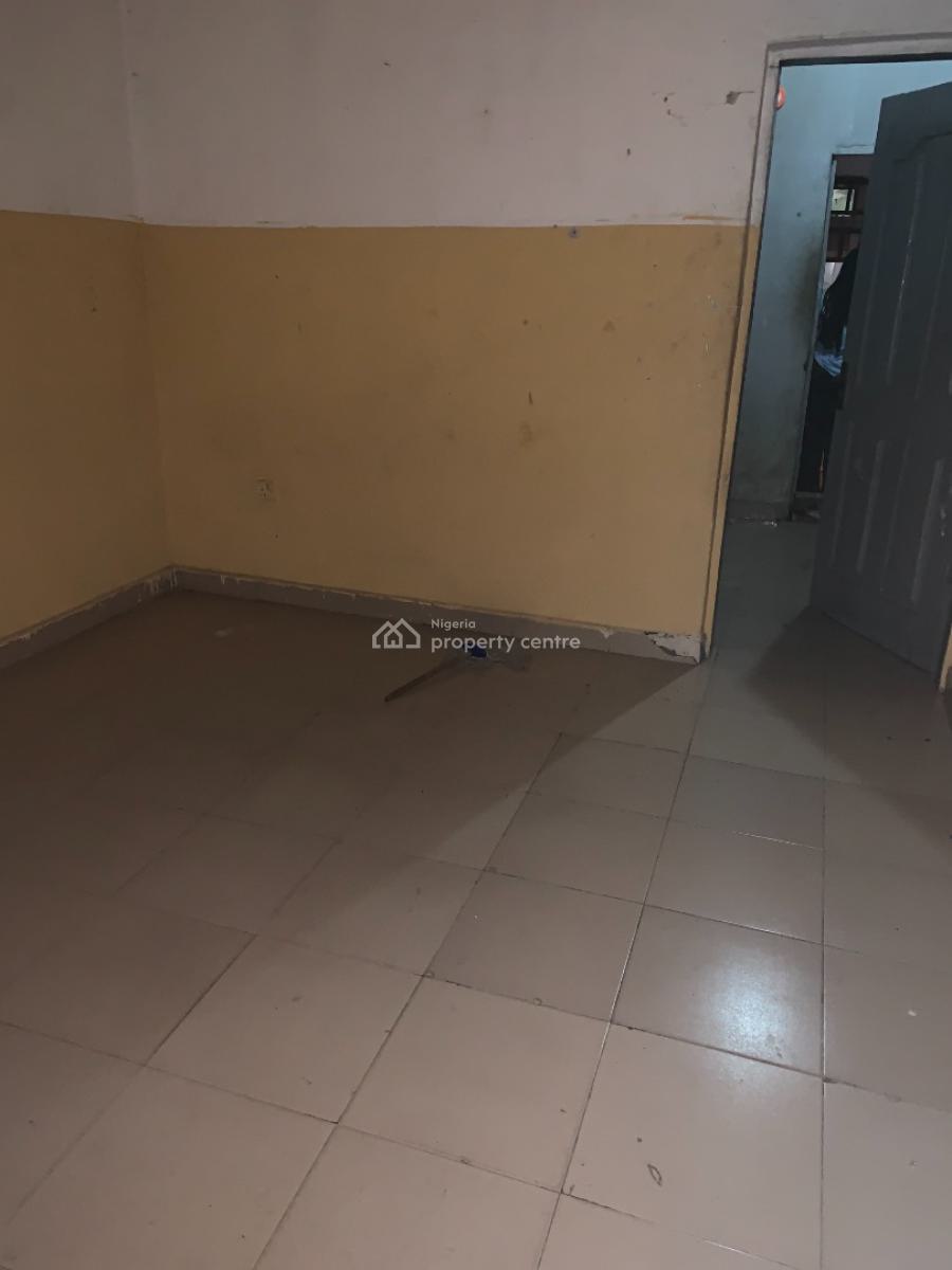 Mini Flat Upstairs, Abijo Gra, Ajah, Lagos, Mini Flat (room and Parlour) for Rent
