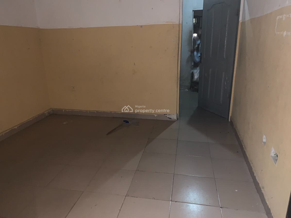 Mini Flat Upstairs, Abijo Gra, Ajah, Lagos, Mini Flat (room and Parlour) for Rent