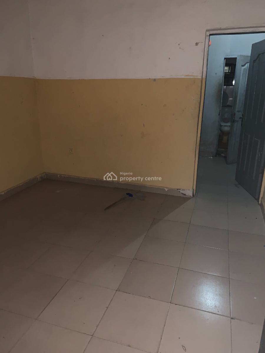 Mini Flat Upstairs, Abijo Gra, Ajah, Lagos, Mini Flat (room and Parlour) for Rent