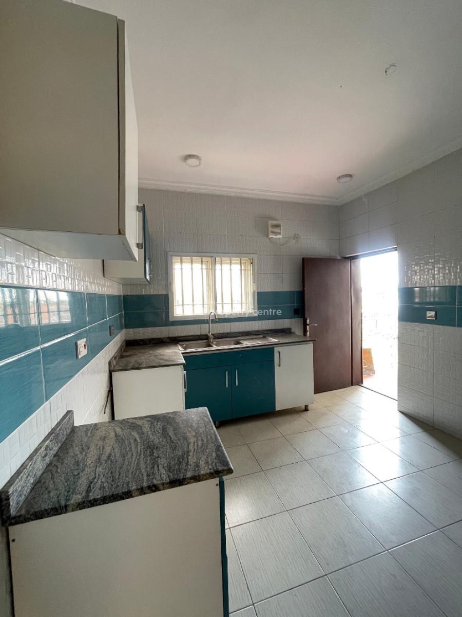 Nicely Built 3 Bedroom Maisonette with Bq, Yaba, Lagos, House for Sale