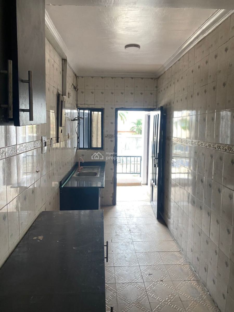 1bedroom Mini Flat with a Personal Standard Kitchen. (self-serviced), Off New Road/off Alpha Beach Road, Lekki, Lagos, Mini Flat (room and Parlour) for Rent