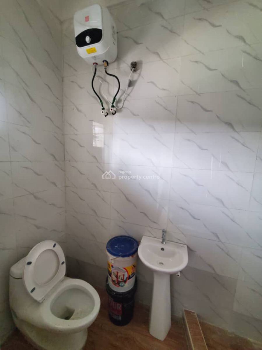 Serviced 1 Bedroom Mini Flat, Paradise Estate, Chevron Drive Lekki Lagos, Lekki, Lagos, Mini Flat (room and Parlour) for Rent