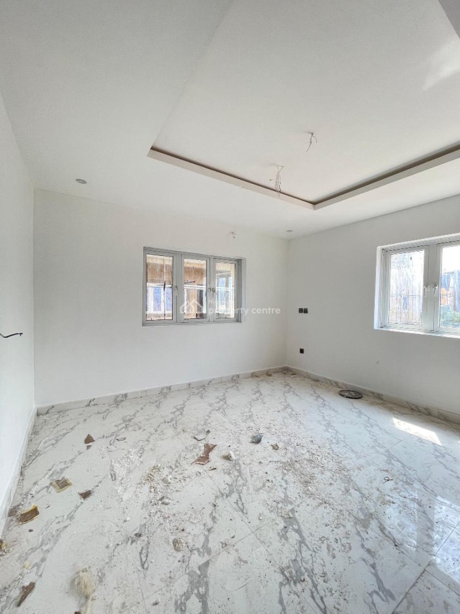 Contemporary 3 Bedroom Apartment in a Nice and Serene Environment, Yaba, Lagos, Flat / Apartment for Sale