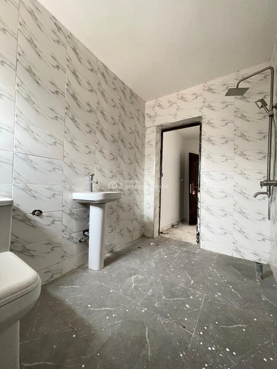 Contemporary 3 Bedroom Apartment in a Nice and Serene Environment, Yaba, Lagos, Flat / Apartment for Sale