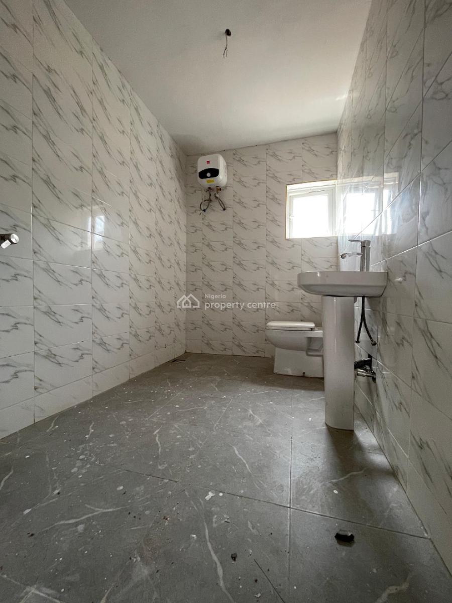 Contemporary 3 Bedroom Apartment in a Nice and Serene Environment, Yaba, Lagos, Flat / Apartment for Sale