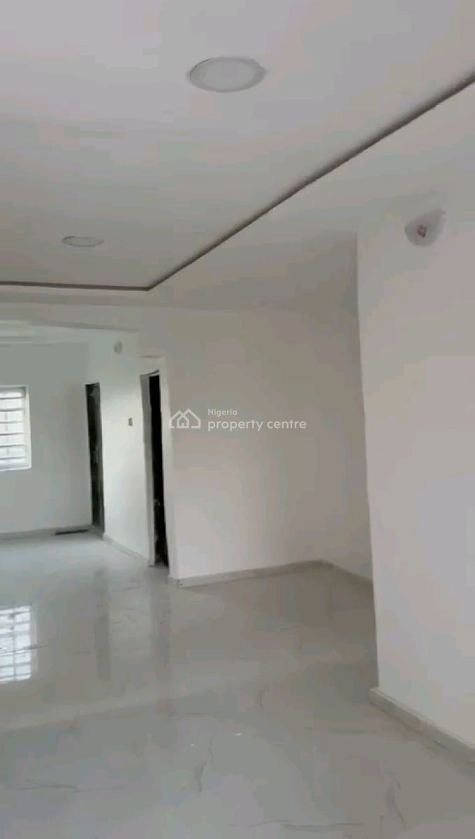an Executive Standard Very Decent and Spacious Newly Built 2bedroom, Oloruntoyin Street, Oworonshoki, Shomolu, Lagos, Flat / Apartment for Rent