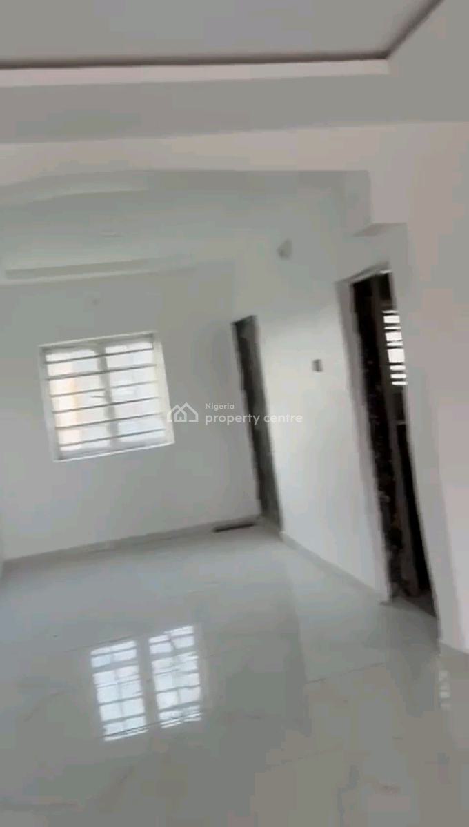 an Executive Standard Very Decent and Spacious Newly Built 2bedroom, Oloruntoyin Street, Oworonshoki, Shomolu, Lagos, Flat / Apartment for Rent