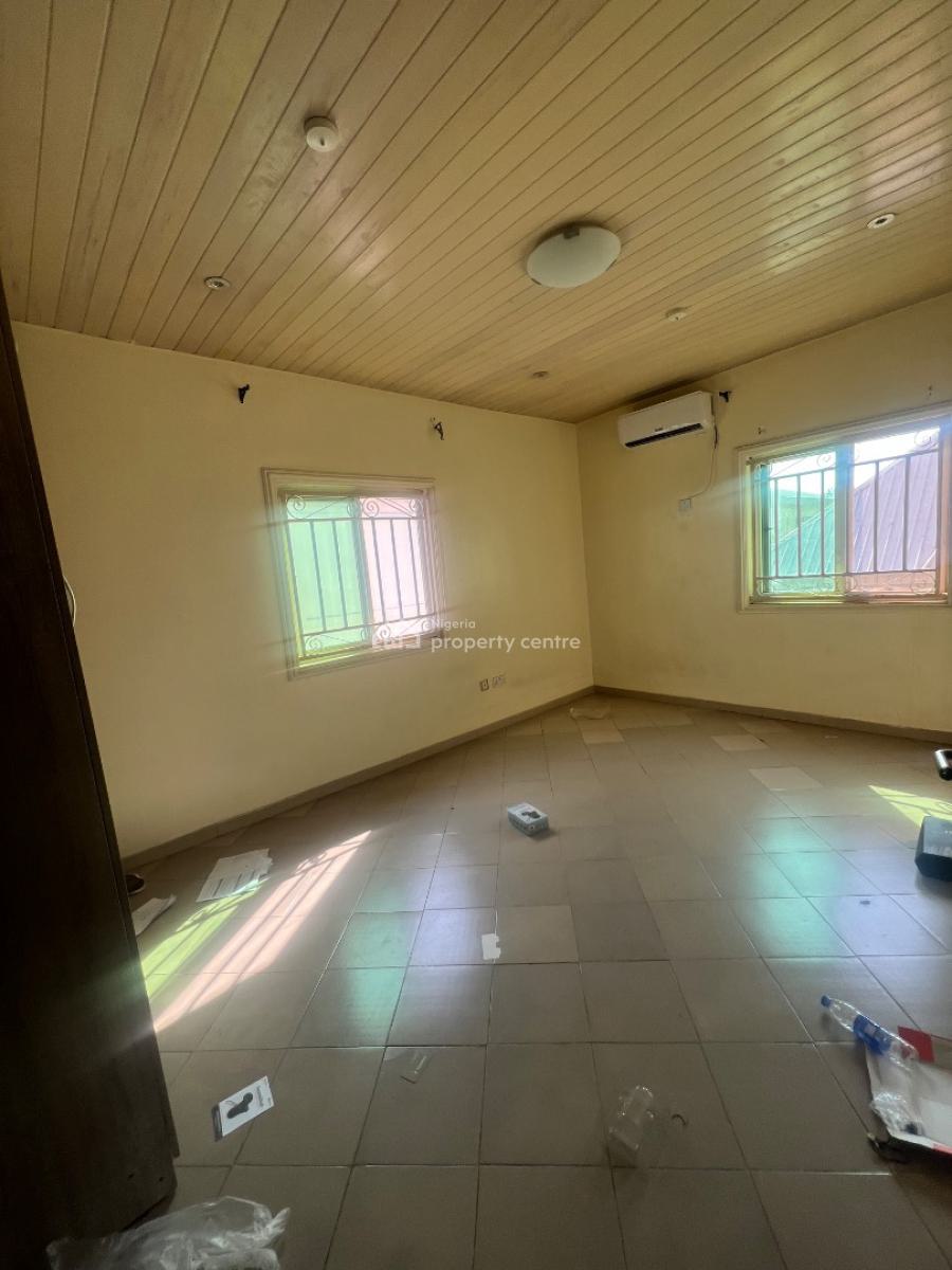 3 Bedrooms Terraced with Bq, Lekki Phase 1, Lekki, Lagos, Terraced Duplex for Rent