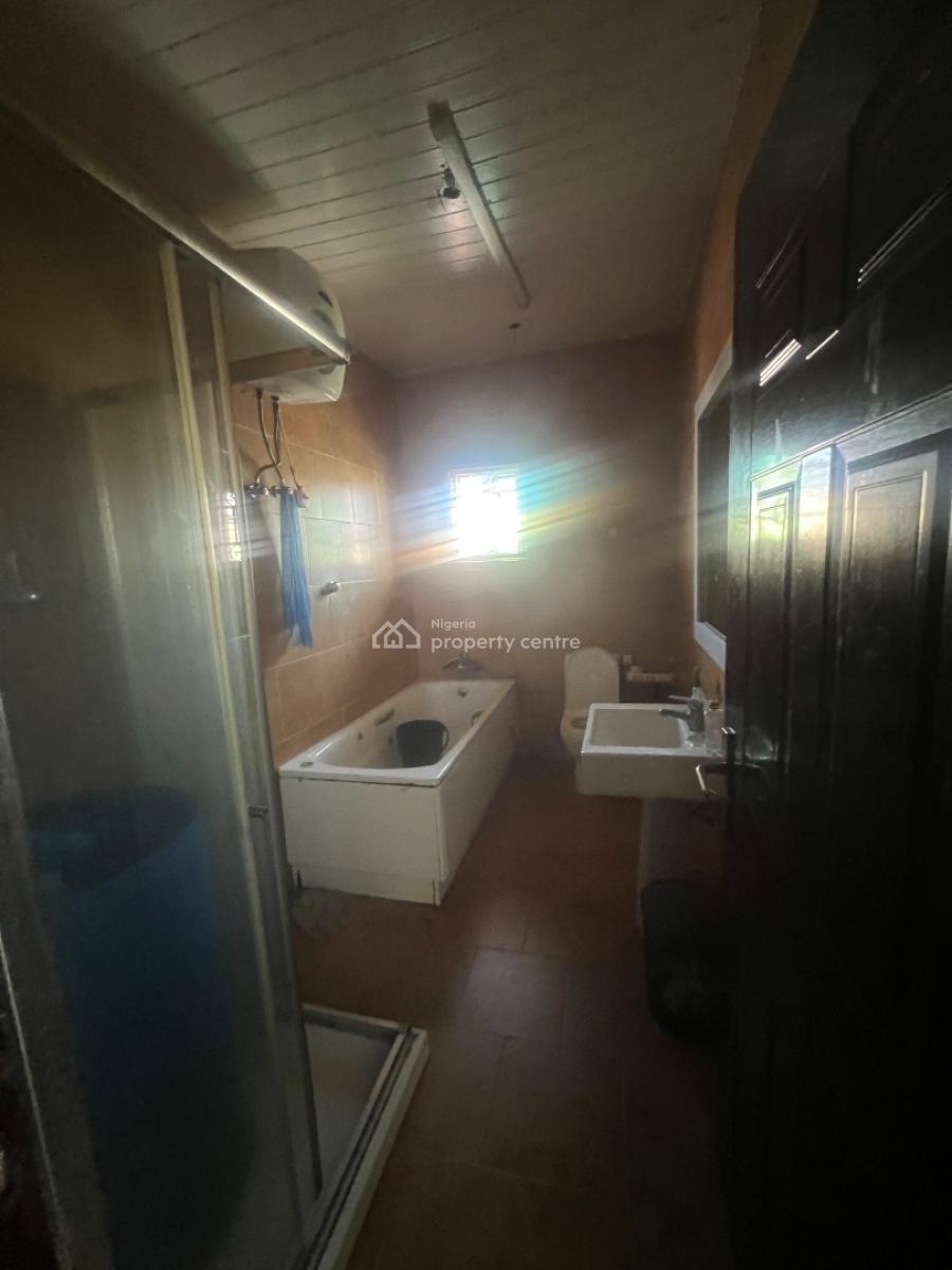 3 Bedrooms Terraced with Bq, Lekki Phase 1, Lekki, Lagos, Terraced Duplex for Rent