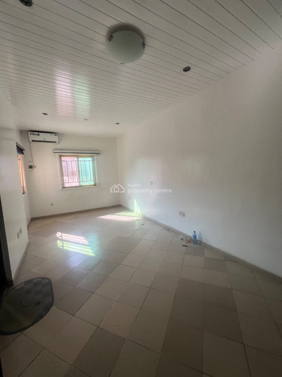 3 Bedrooms Terraced with Bq, Lekki Phase 1, Lekki, Lagos, Terraced Duplex for Rent