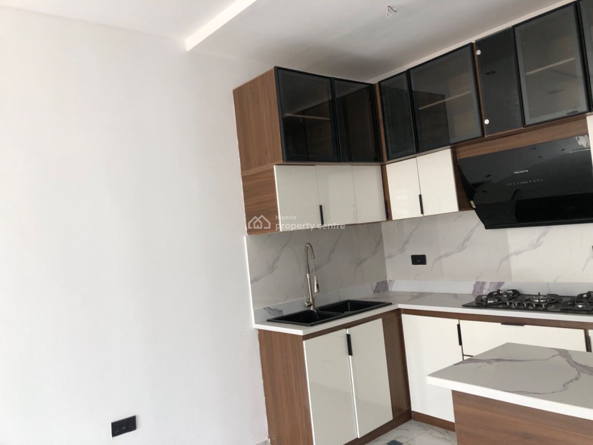 Luxury 2 Bedroom Apartment, Ologolo, Ologolo, Lekki, Lagos, Flat / Apartment for Rent