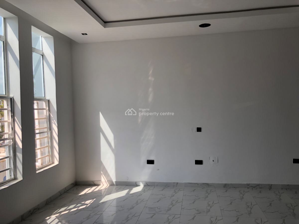 Luxury 2 Bedroom Apartment, Ologolo, Ologolo, Lekki, Lagos, Flat / Apartment for Rent