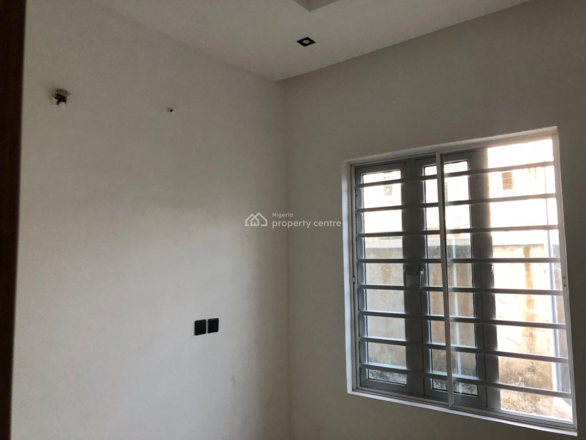 Luxury 2 Bedroom Apartment, Ologolo, Ologolo, Lekki, Lagos, Flat / Apartment for Rent