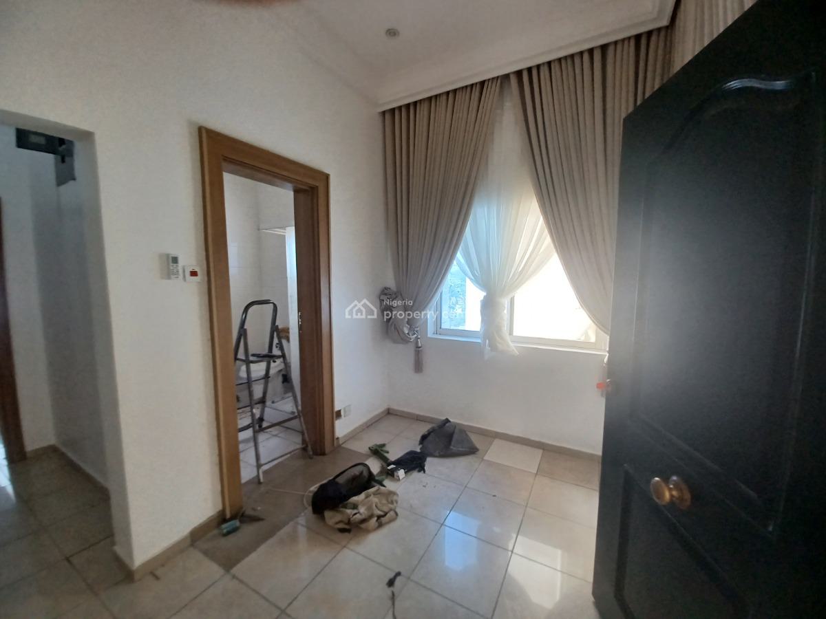 Serviced 2-bedroom Apartment + Generator & Pool, Wuse 2, Abuja, Flat / Apartment for Rent