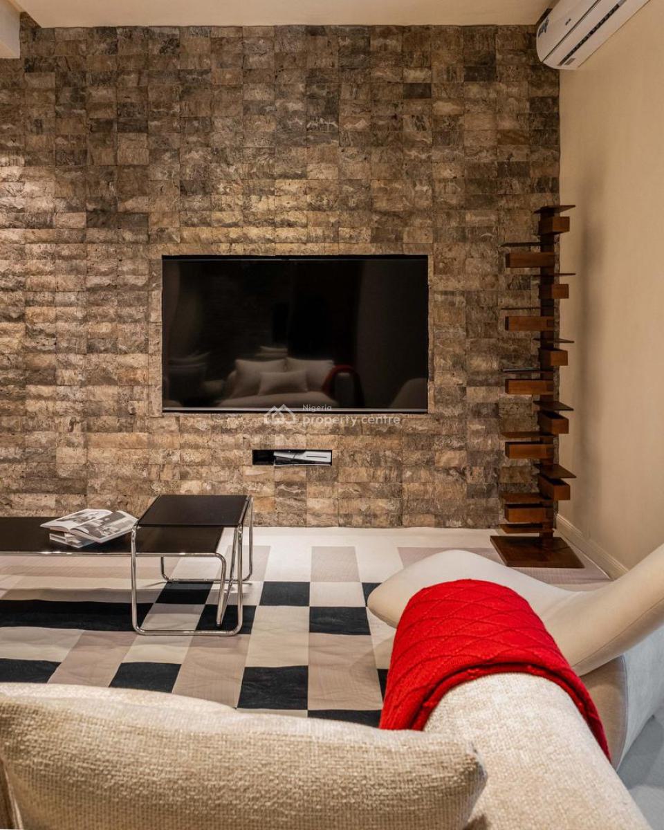 Cozy 2 Bedroom Apartment with Top Notch Amenities Available., Lekki Phase 1, Lekki, Lagos, Flat / Apartment Short Let