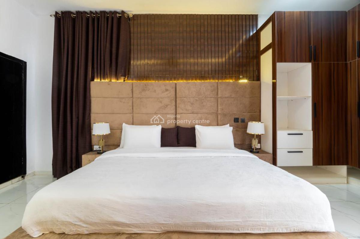 Luxury 2 Bedroom Apartment, Off Freedom Way, Lekki Phase 1, Lekki, Lagos, Flat / Apartment Short Let