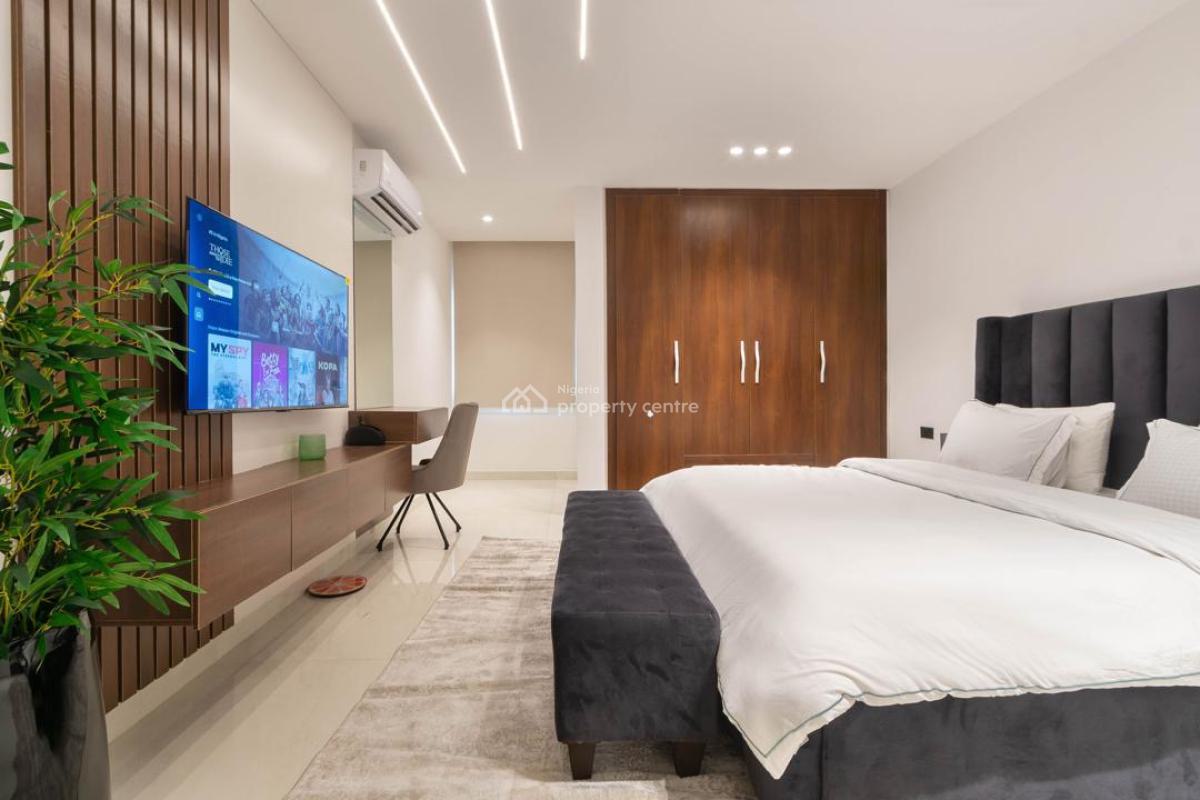 2 Bedroom Apartment with Ps5 and Other Top Notch Amenities Available F, Lekki Phase 1, Lekki, Lagos, Flat / Apartment Short Let