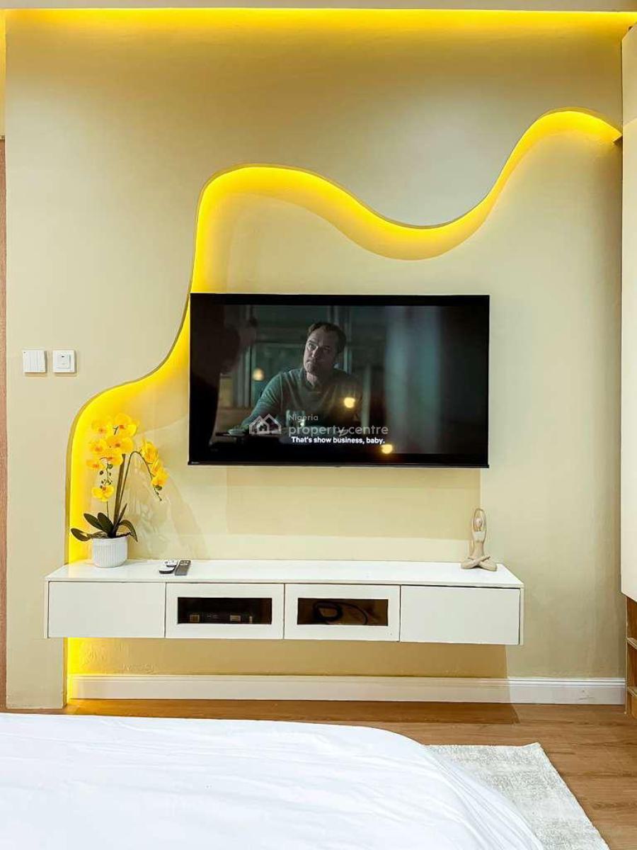 3 Bedroom Apartment with Ps5 and Other Top Notch Amenities Available F, Lekki Phase 1, Lekki, Lagos, Flat / Apartment Short Let