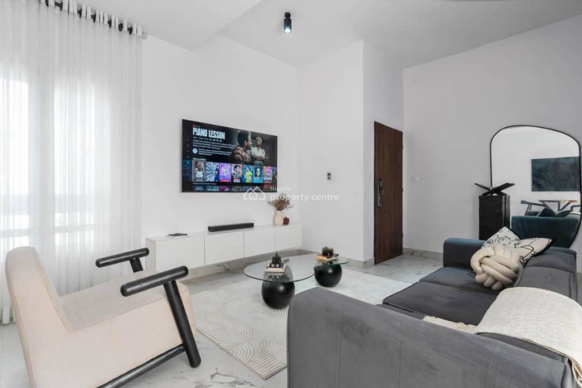 2 Bedroom Apartment with Ps5 and Other Top Notch Amenities Available F, Lekki Phase 1, Lekki, Lagos, Flat / Apartment Short Let