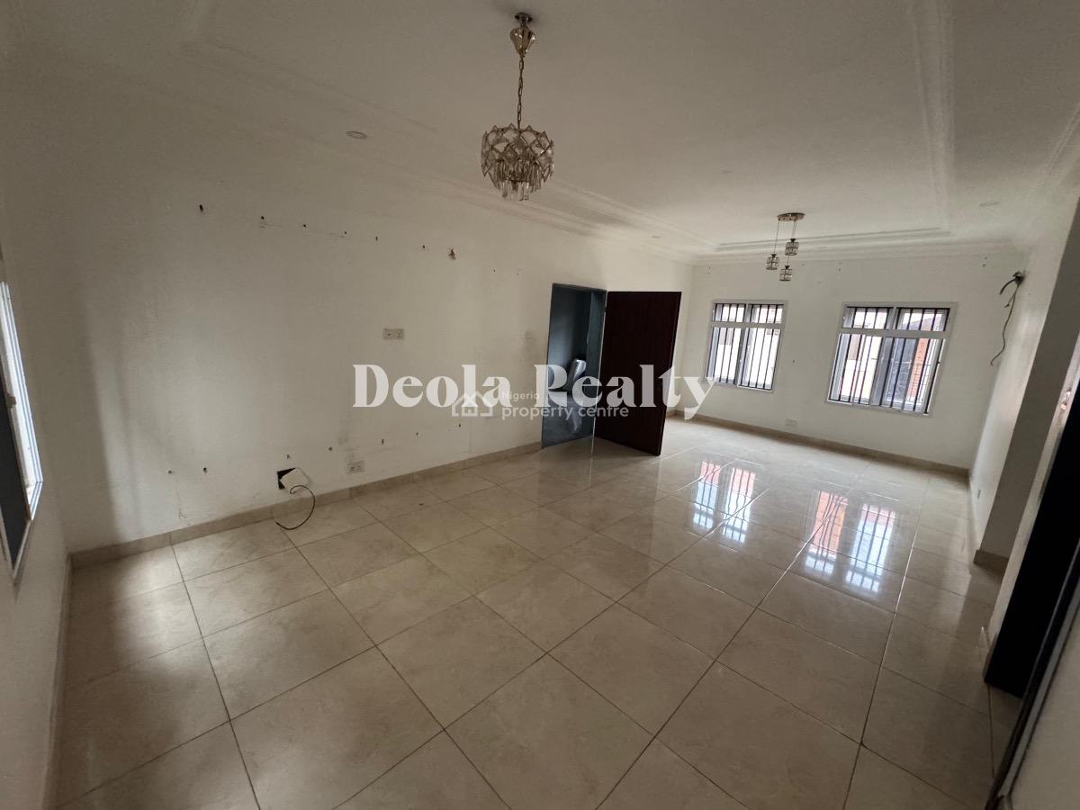 an Executive 4 Bedroom Maisonette with Rooftop Terrace, U3 Estate, Lekki Right Right Side, Oniru, Victoria Island (vi), Lagos, Flat / Apartment for Rent