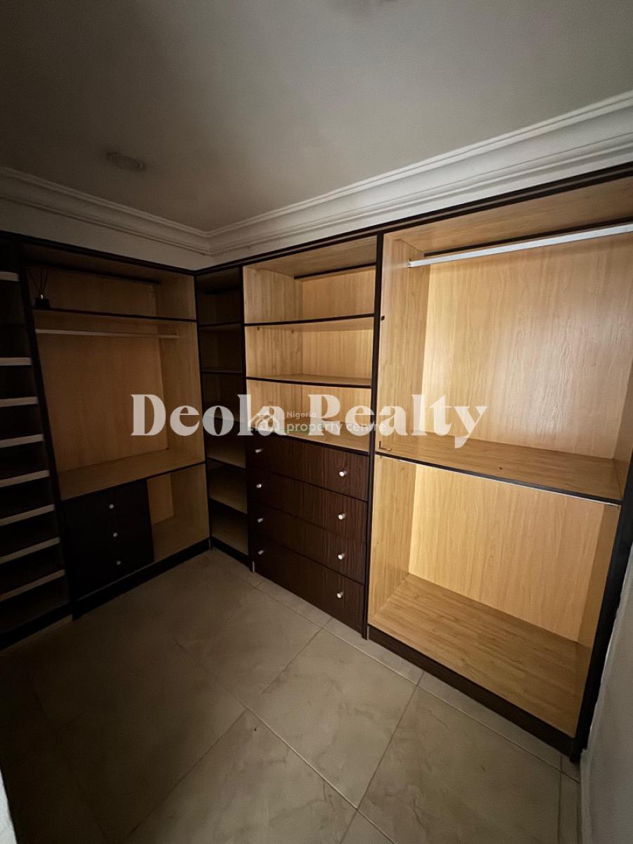 an Executive 4 Bedroom Maisonette with Rooftop Terrace, U3 Estate, Lekki Right Right Side, Oniru, Victoria Island (vi), Lagos, Flat / Apartment for Rent