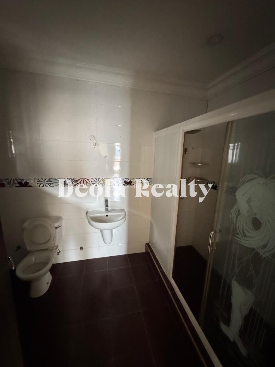 an Executive 4 Bedroom Maisonette with Rooftop Terrace, U3 Estate, Lekki Right Right Side, Oniru, Victoria Island (vi), Lagos, Flat / Apartment for Rent