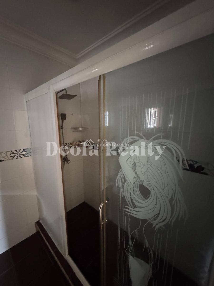 an Executive 4 Bedroom Maisonette with Rooftop Terrace, U3 Estate, Lekki Right Right Side, Oniru, Victoria Island (vi), Lagos, Flat / Apartment for Rent