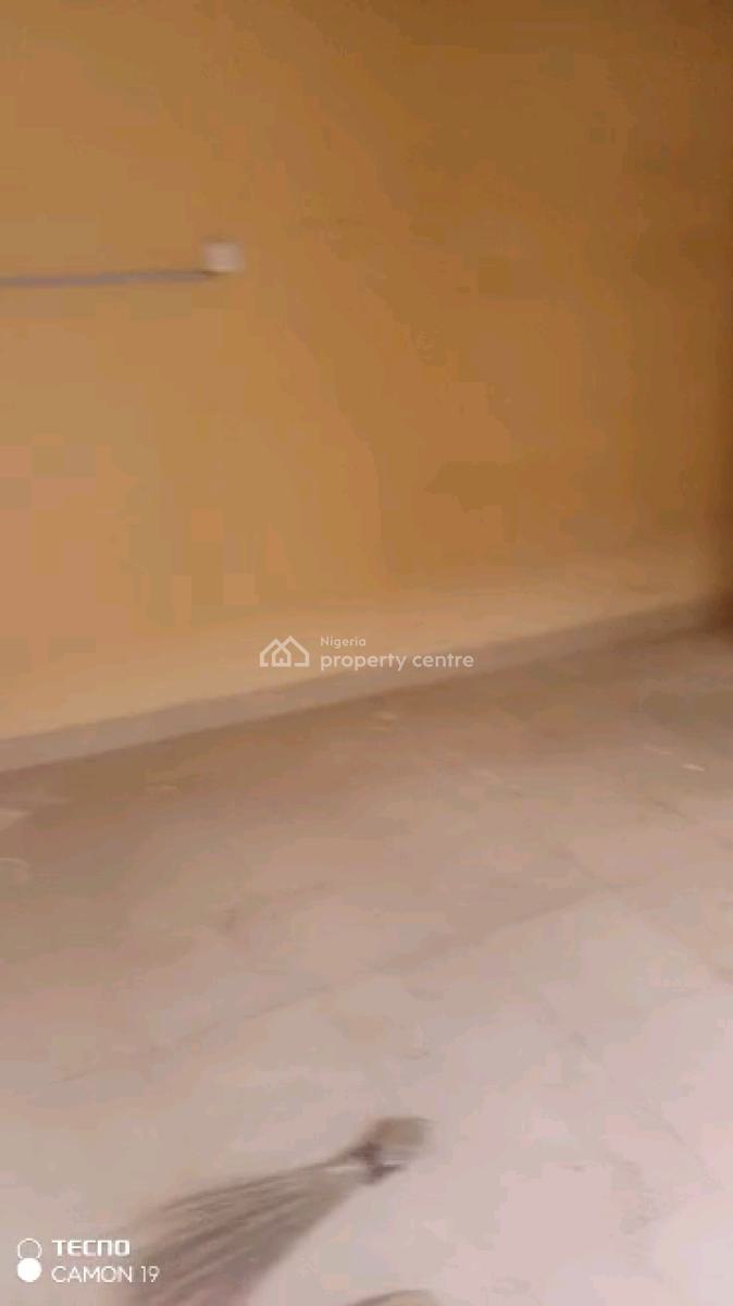 Standard Mini Flat with 2 Toilets N Bath, Off Shobande Street, Akoka, Yaba, Lagos, Mini Flat (room and Parlour) for Rent