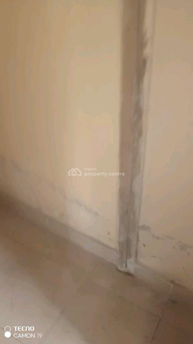 Standard Mini Flat with 2 Toilets N Bath, Off Shobande Street, Akoka, Yaba, Lagos, Mini Flat (room and Parlour) for Rent