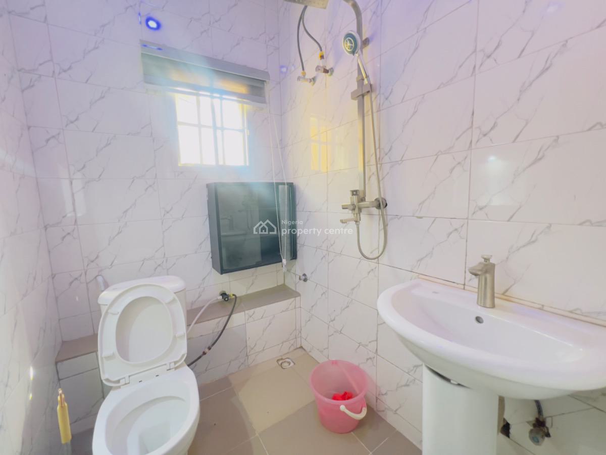 Well Furnished 3 Bedroom Flat, Guzape District, Abuja, Flat / Apartment for Rent