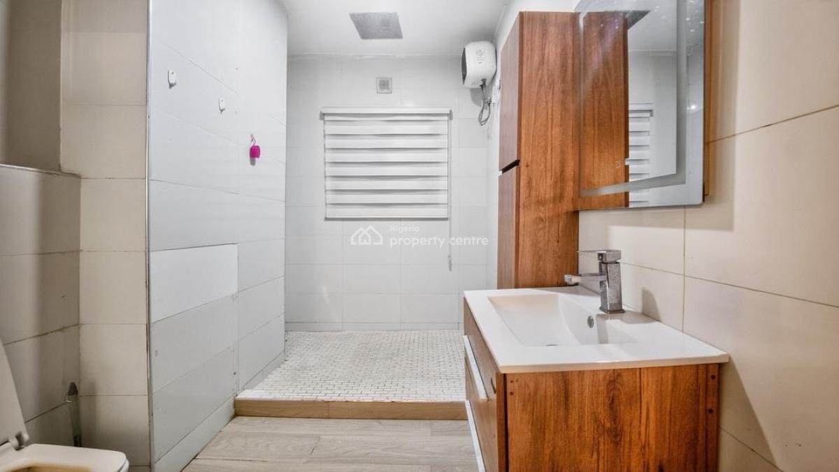 Beautifully Furnished One Bedroom Apartment with Ps5, Board,mirror, Wi, Lekki Phase 1, Lekki, Lagos, Flat / Apartment Short Let