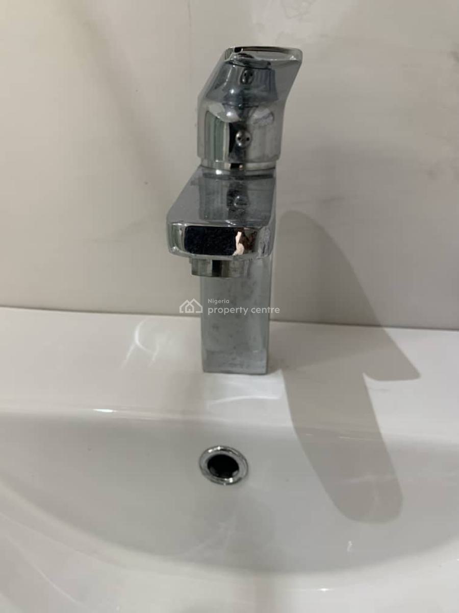 Luxury 2 Bedroom Apartment, Lekki Phase 1, Lekki, Lagos, Flat / Apartment Short Let