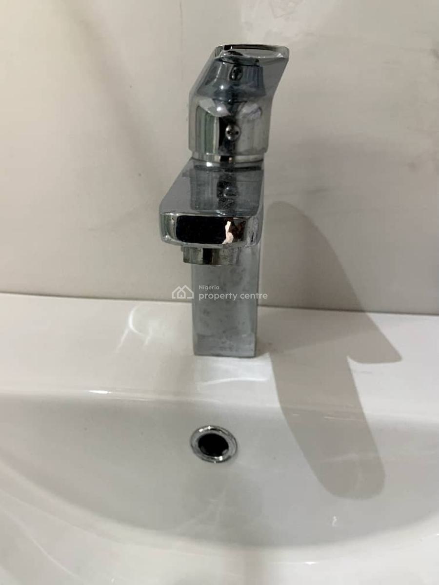 Luxury 2 Bedroom Apartment, Lekki Phase 1, Lekki, Lagos, Flat / Apartment Short Let