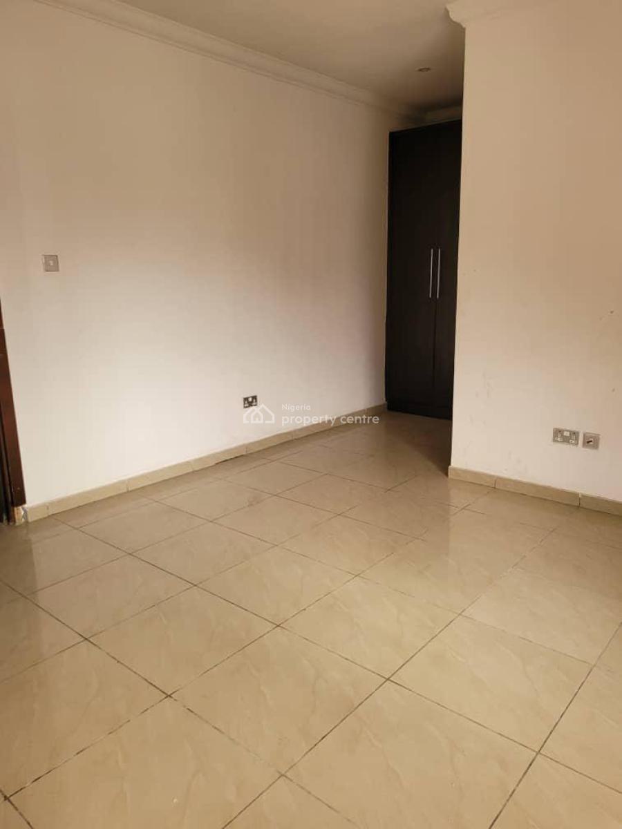 Budget-friendly 4 Bedroom Terraced Duplex with Bq in a Secure Estate, Osapa London, Lekki, Lagos, Terraced Duplex for Sale
