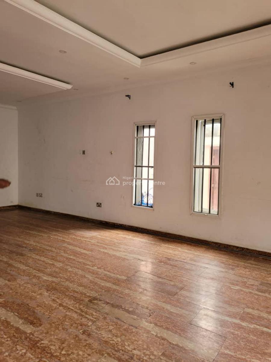 Budget-friendly 4 Bedroom Terraced Duplex with Bq in a Secure Estate, Osapa London, Lekki, Lagos, Terraced Duplex for Sale