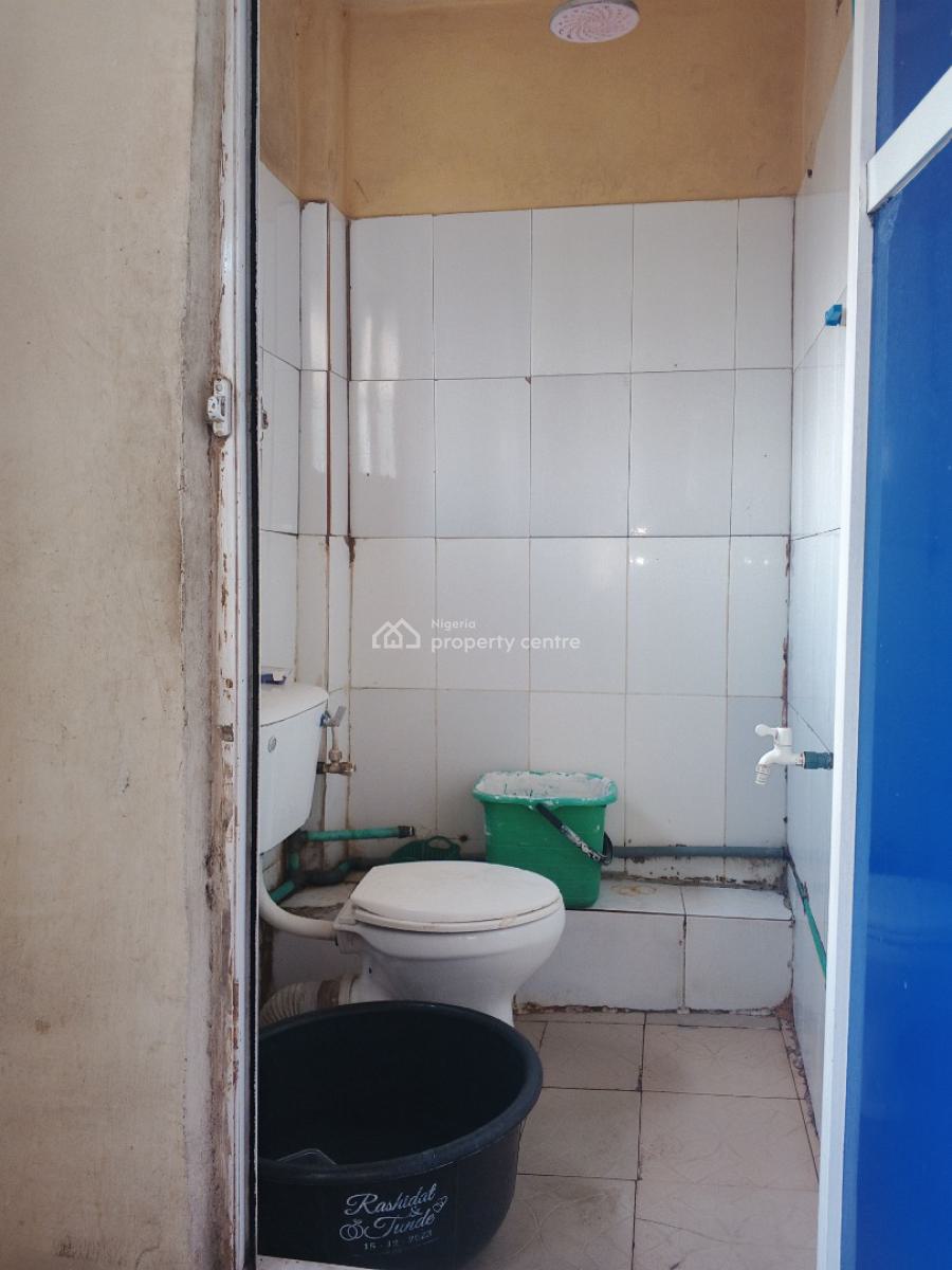 Two Bedroom Flat Available in a Good Area, Alagomeji, Alagomeji, Yaba, Lagos, Flat / Apartment for Rent