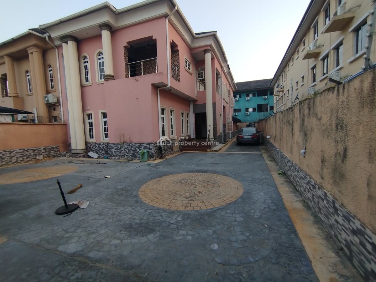 Spacious 4 Bedroom Semi Detached House with 2 Rooms Bq, Off Admiralty Way, Lekki Phase 1, Lekki, Lagos, Office Space for Rent