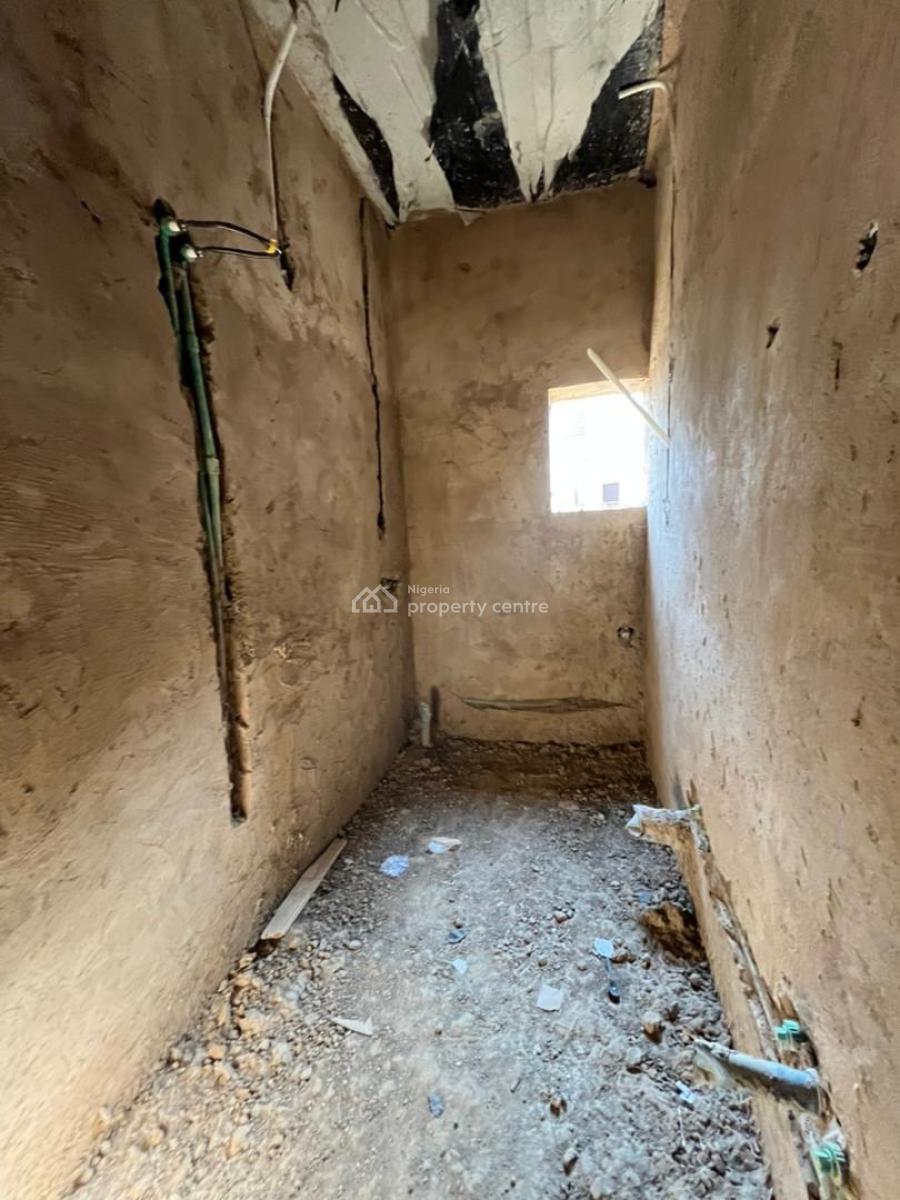 Semi Finished 4 Bedroom Terrace Duplex with a Bq, Guzape District, Abuja, Terraced Duplex for Sale