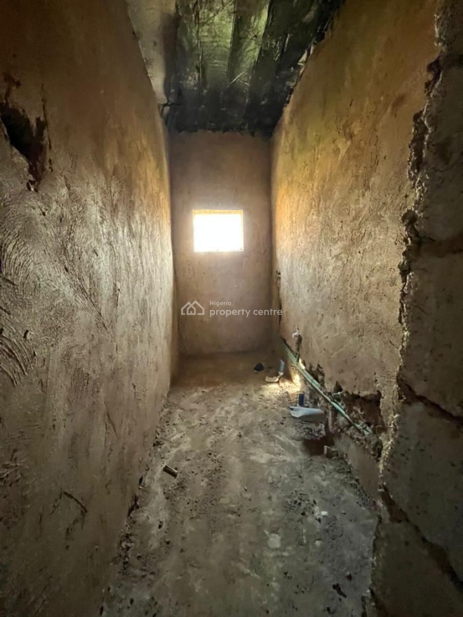 Semi Finished 4 Bedroom Terrace Duplex with a Bq, Guzape District, Abuja, Terraced Duplex for Sale