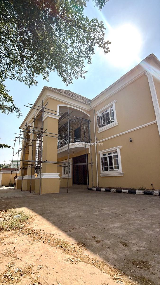 Diplomatic-grade 8-bedroom Luxury Residence with 2-units  2-bedroom, Guzape, Guzape District, Abuja, Detached Duplex for Rent