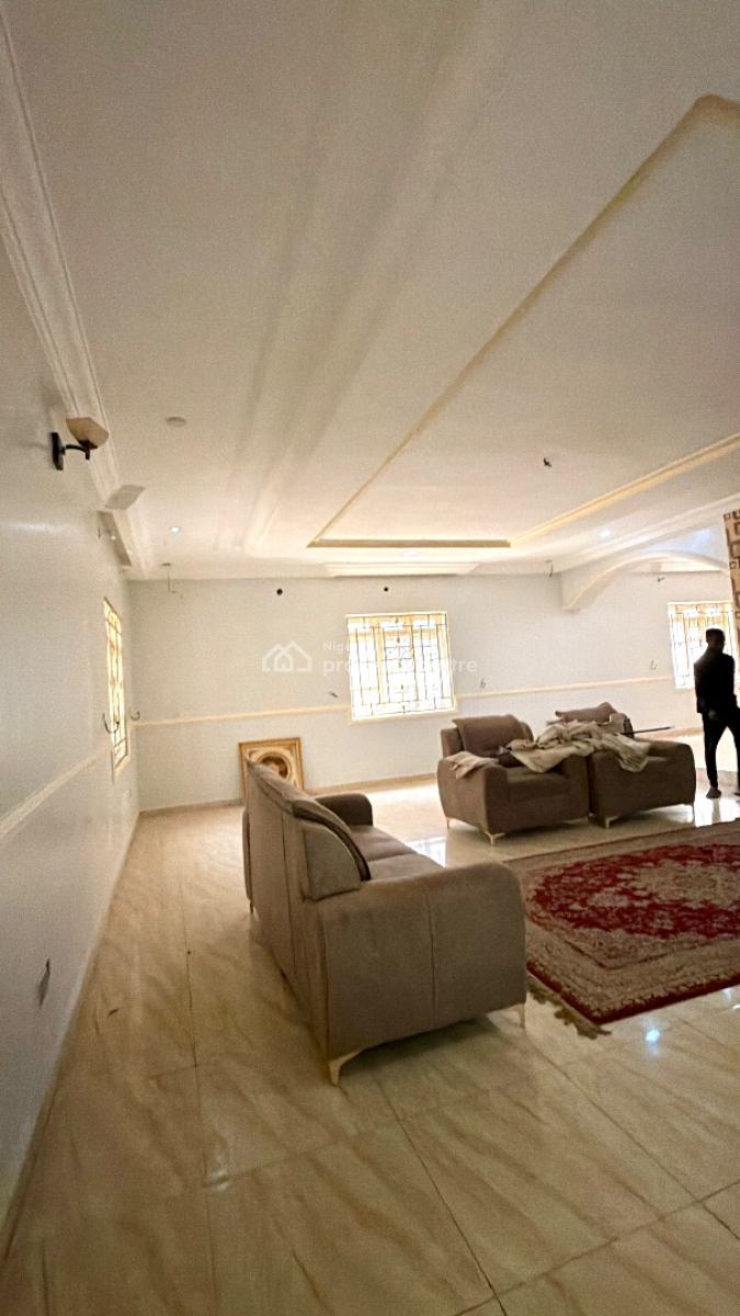 Diplomatic-grade 8-bedroom Luxury Residence with 2-units  2-bedroom, Guzape, Guzape District, Abuja, Detached Duplex for Rent