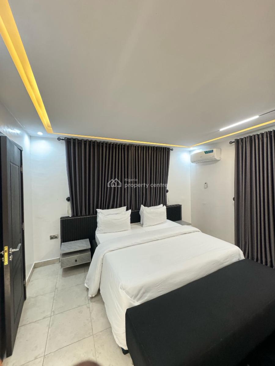 Beautifully Furnished 3 Bedroom Apartment with Bq & Pool, Lekki Phase 1, Lekki, Lagos, Flat / Apartment for Sale