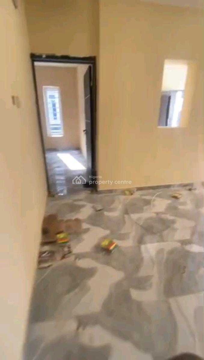 3bedroom Upstairs, All Room Ensuite, Burger King, Off Herbert Macauley Way, Alagomeji, Yaba, Lagos, Flat / Apartment for Rent