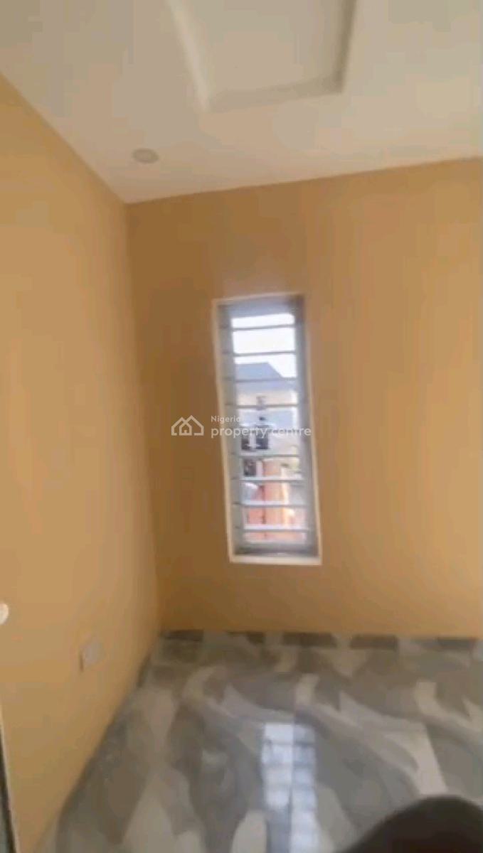3bedroom Upstairs, All Room Ensuite, Burger King, Off Herbert Macauley Way, Alagomeji, Yaba, Lagos, Flat / Apartment for Rent