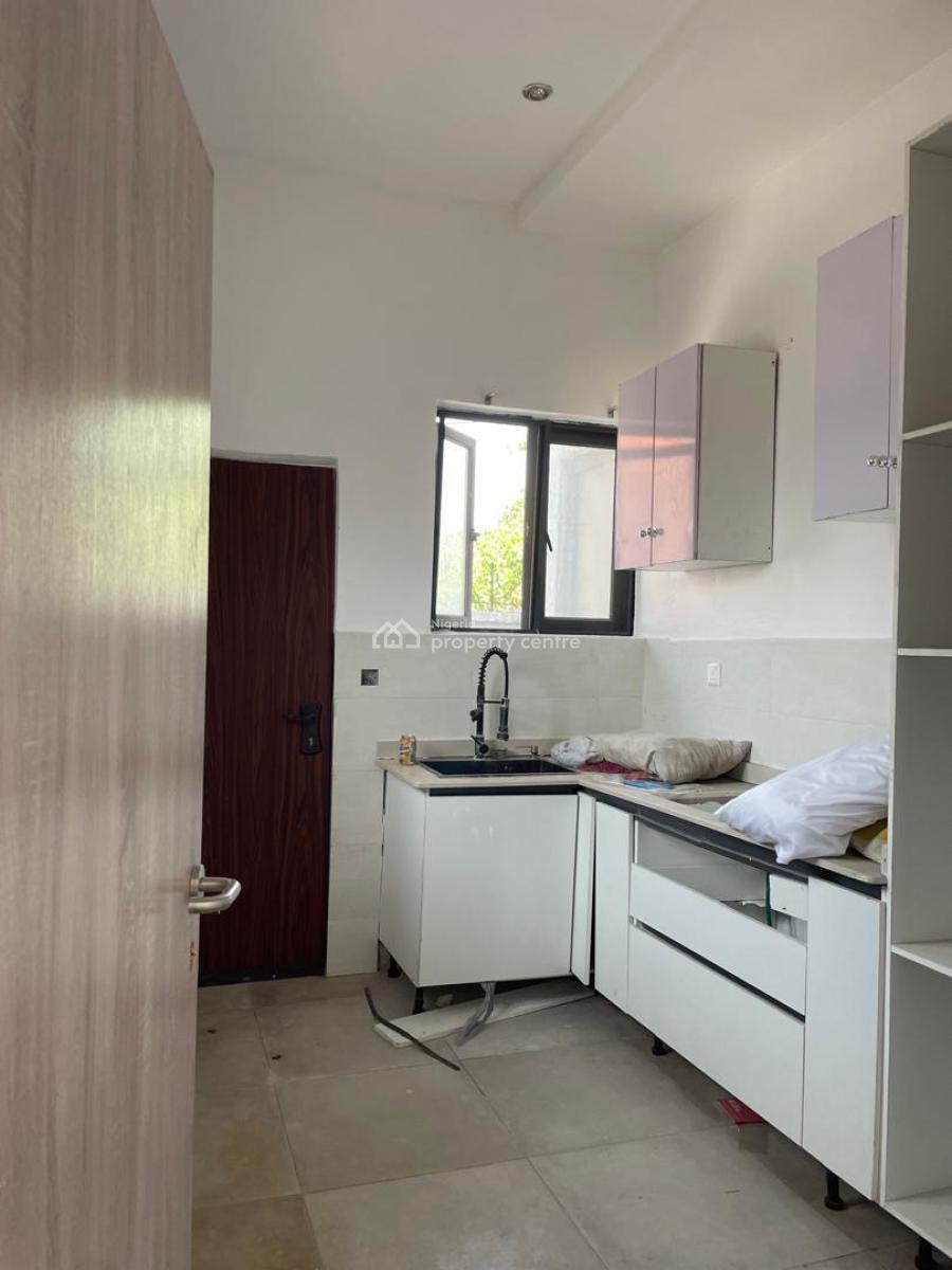 Luxury 2 Bedroom Apartment, Chevron Drive, Lekki Expressway, Lekki, Lagos, Block of Flats for Sale