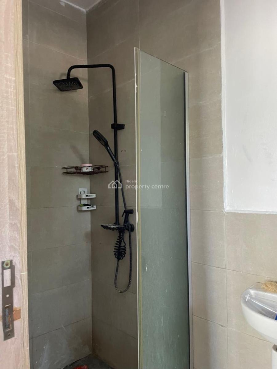 Luxury 2 Bedroom Apartment, Chevron Drive, Lekki Expressway, Lekki, Lagos, Block of Flats for Sale