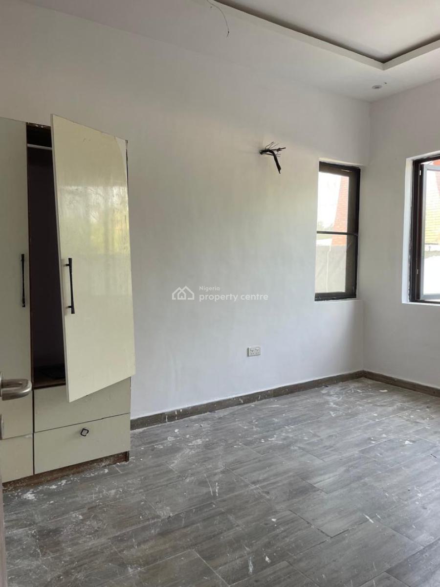 Luxury 2 Bedroom Apartment, Chevron Drive, Lekki Expressway, Lekki, Lagos, Block of Flats for Sale