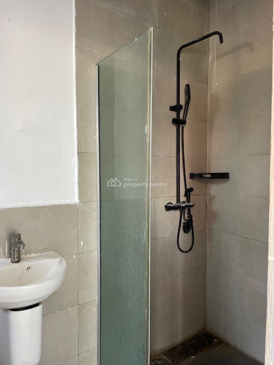 Luxury 2 Bedroom Apartment, Chevron Drive, Lekki Expressway, Lekki, Lagos, Block of Flats for Sale