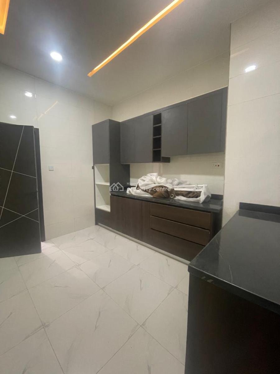 Beautifully Built 2 Bedroom Apartment, Igbon Efon, Lekki, Lagos, Flat / Apartment for Sale