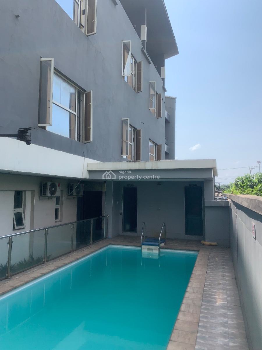 Luxurious Hotel in a Prime Location, Lekki Expressway, Lekki, Lagos, Hotel / Guest House for Sale